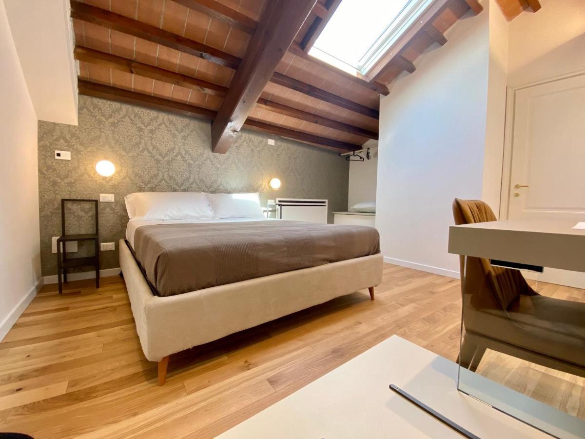 Residenza D'Epoca Dei Fondachi Hotel Sarzana Luaran gambar